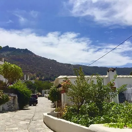 Casa Mirador Bubion, Large Terrace & Amazing Views Appartamento *